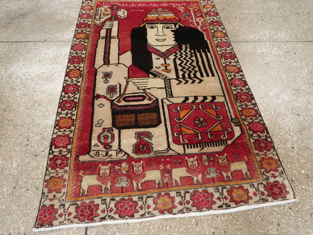 Vintage Persian Shiraz Pictorial Throw Rug, No.29304 - Gsblank