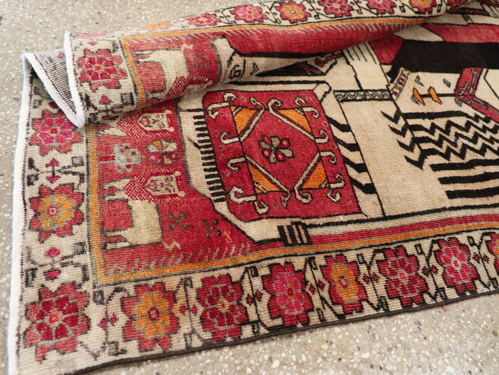 Vintage Persian Shiraz Pictorial Throw Rug, No.29304 - Gsblank