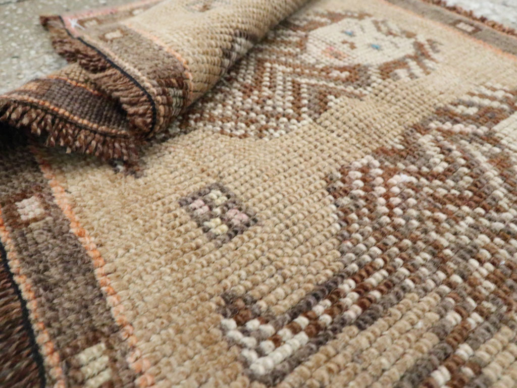 Vintage Turkish Anatolian Pictorial Throw Rug (Pair: 1 of 2), No.29314 - Gsblank