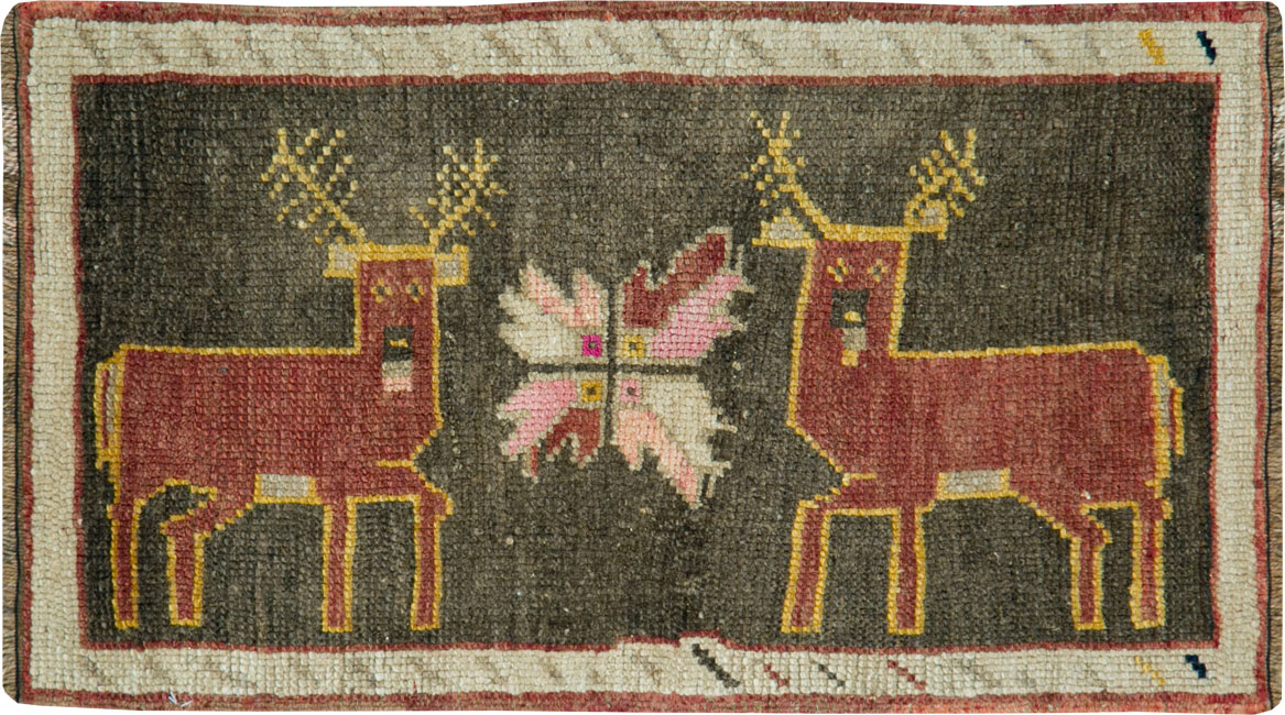 Vintage Anatolian Pictorial Rug, No.29315 - Gsblank