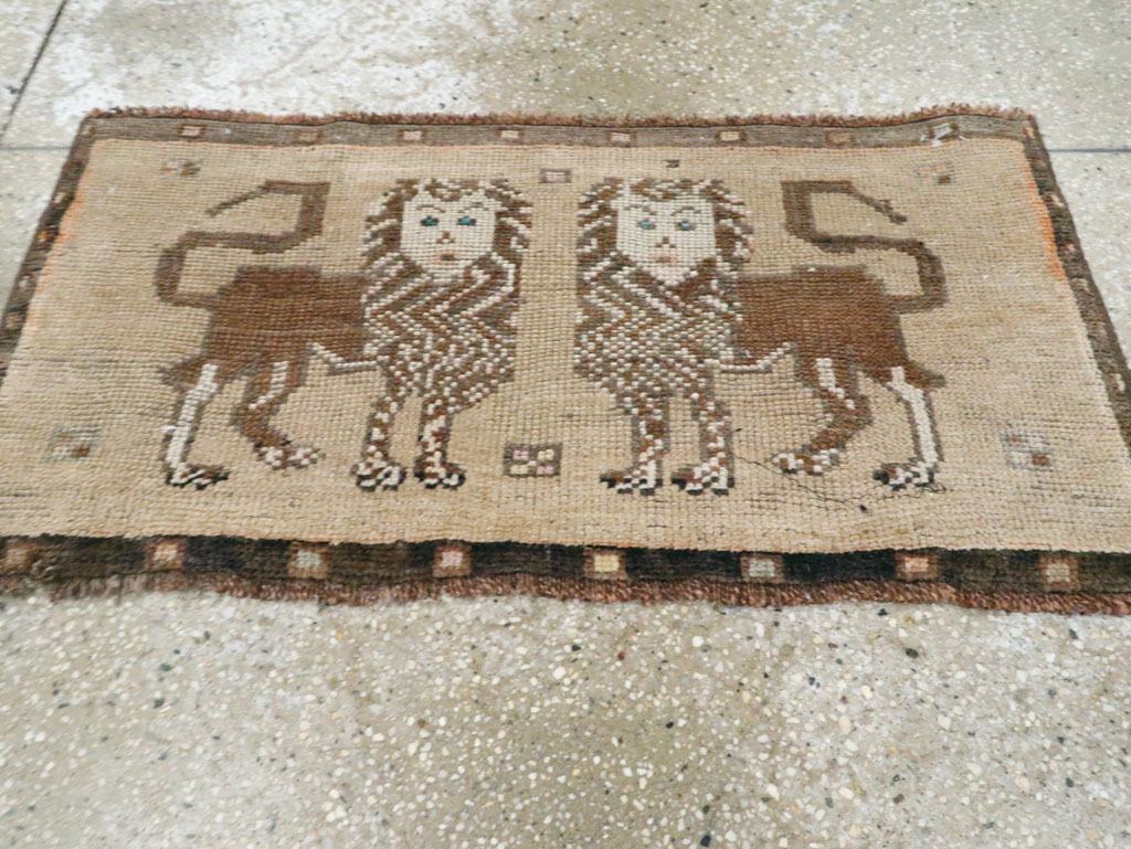 Vintage Turkish Anatolian Pictorial Throw Rug (Pair: 2 of 2), No.29318 - Gsblank