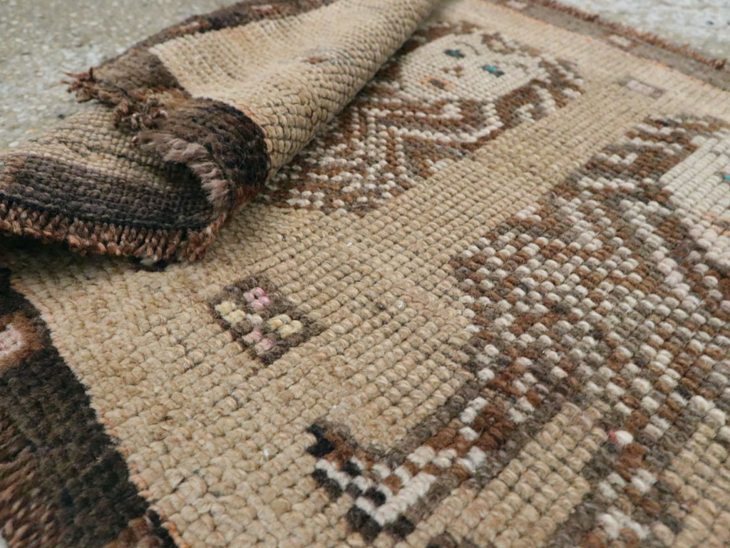 Vintage Turkish Anatolian Pictorial Throw Rug (Pair: 2 of 2), No.29318 - Gsblank