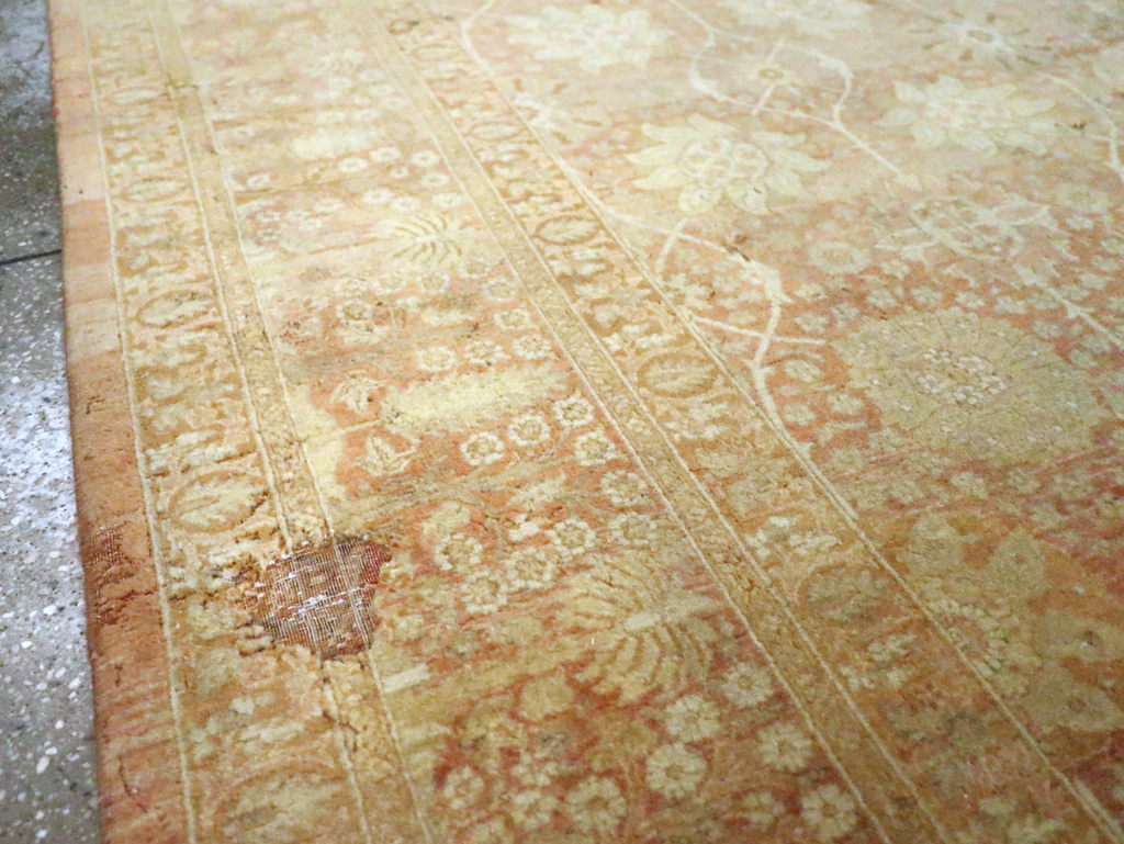 Vintage Persian Tabriz Small Room Size Carpet, No.29335 - Gsblank