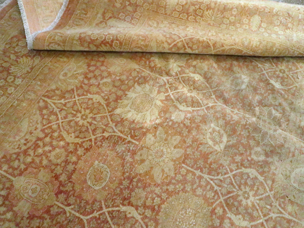 Vintage Persian Tabriz Small Room Size Carpet, No.29335 - Gsblank