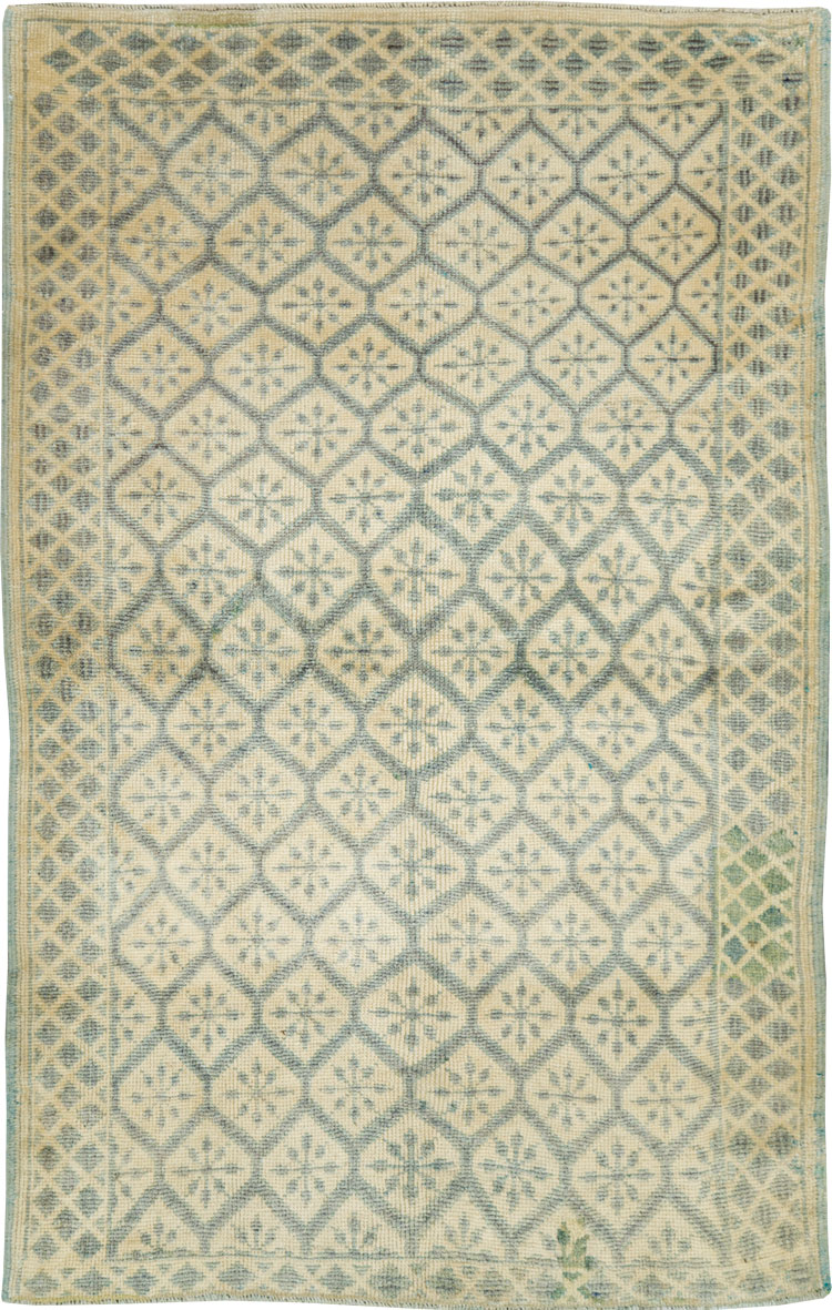 Vintage Turkish Anatolian Throw Rug, No.29345 - Gsblank