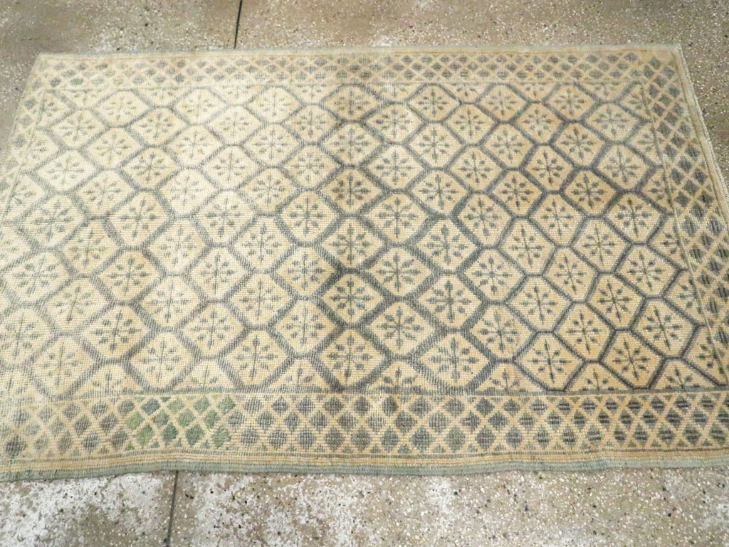 Vintage Turkish Anatolian Throw Rug, No.29345 - Gsblank