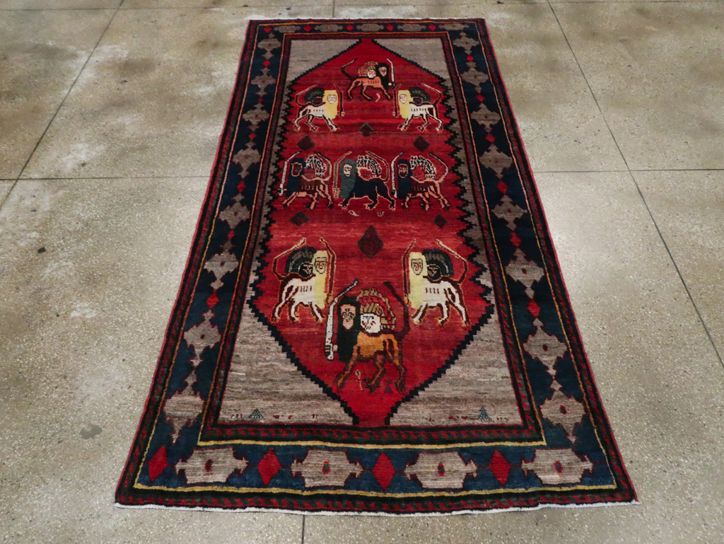 Vintage Persian Pictorial Bakhtiari Rug, No.29346 - Gsblank