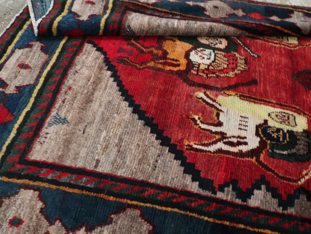 Vintage Persian Pictorial Bakhtiari Rug, No.29346 - Gsblank