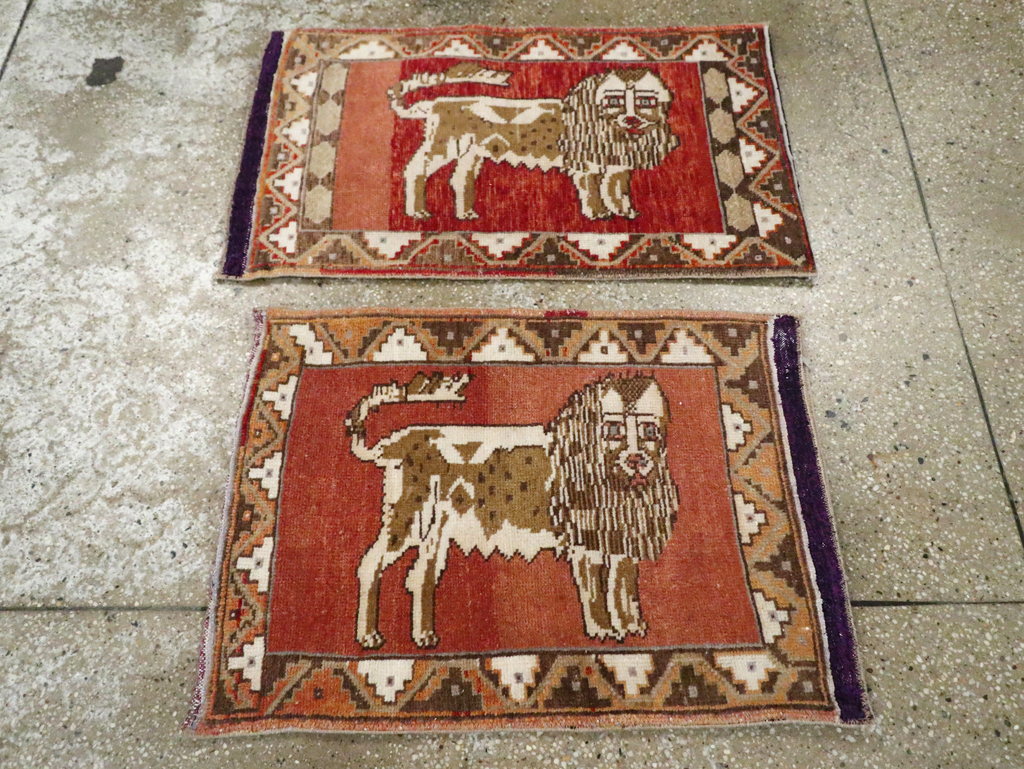 Vintage Turkish Anatolian Pictorial Rug (Pair: 1 of 2), No.29349 - Gsblank