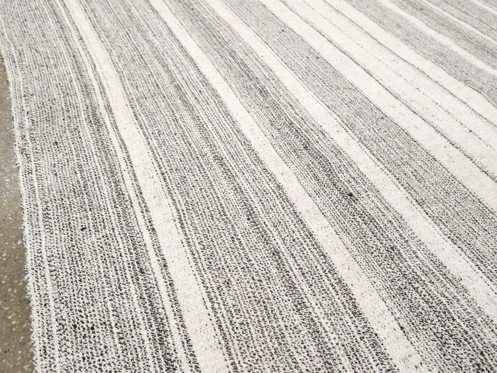 Vintage Turkish Flatweave Kilim Room Size Carpet, No.29354 - Gsblank