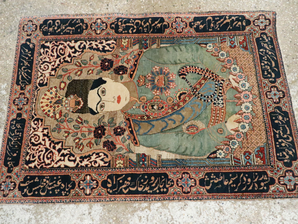Antique Persian Dabir Kashan Pictorial Rug, No.29376 - Gsblank