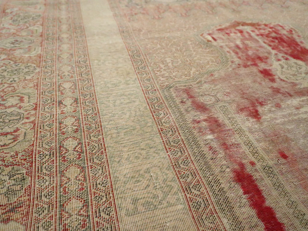 Distressed Antique Turkish Kayseri Accent Rug, No.29392 - Gsblank