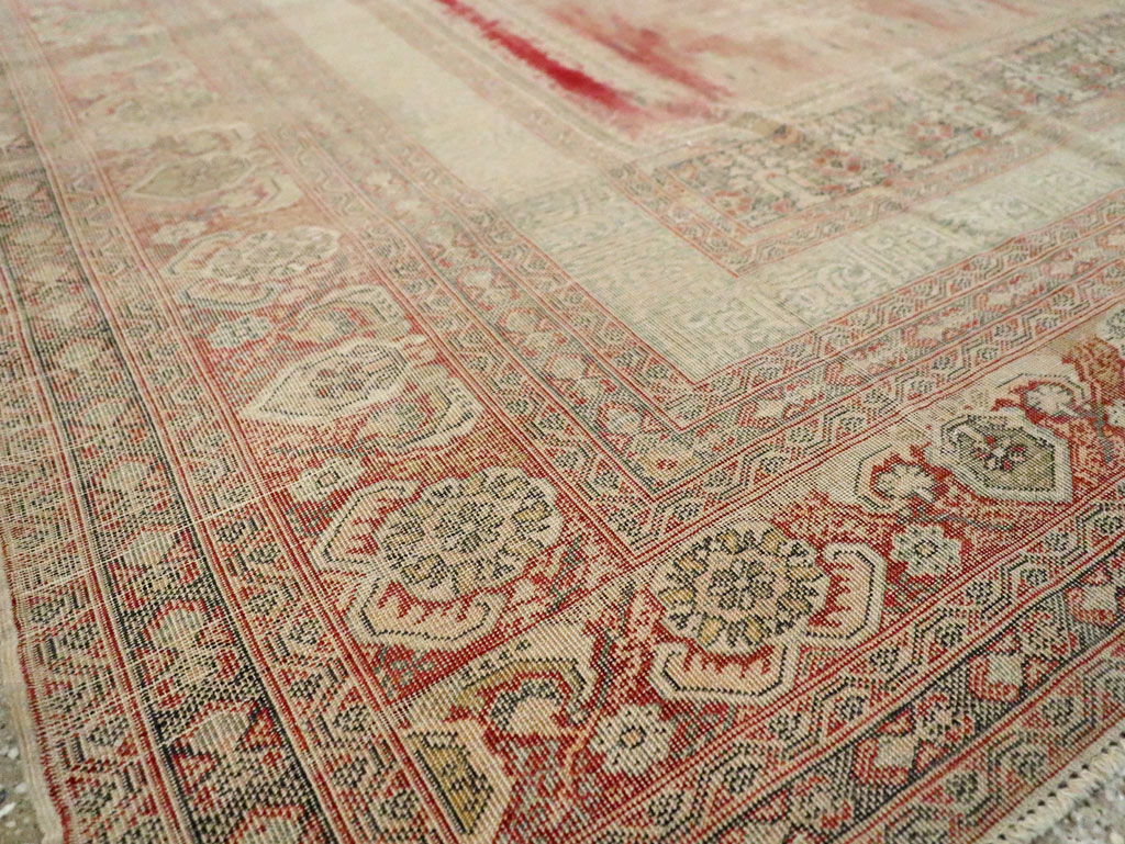 Distressed Antique Turkish Kayseri Accent Rug, No.29392 - Gsblank