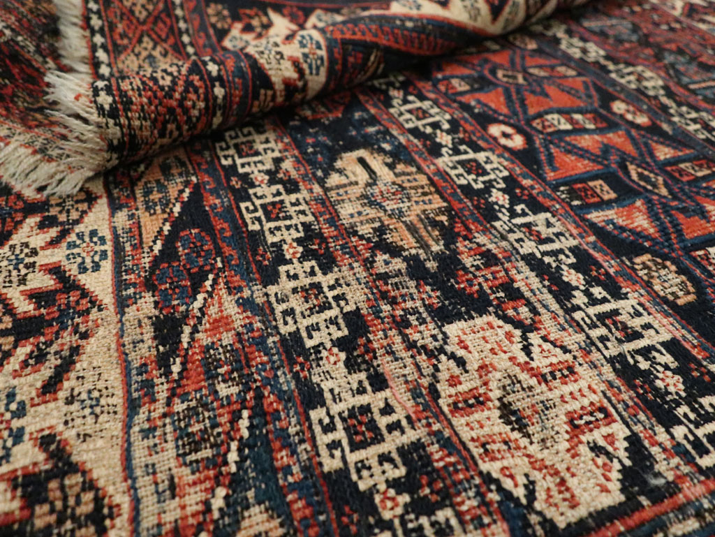 Antique Central Asian Soumak Accent Rug, No.29409 - Gsblank