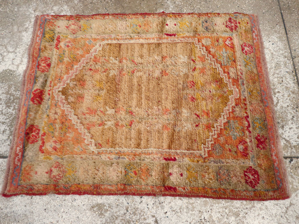 Antique Turkish Angora Oushak Throw Rug, No.29412 - Gsblank