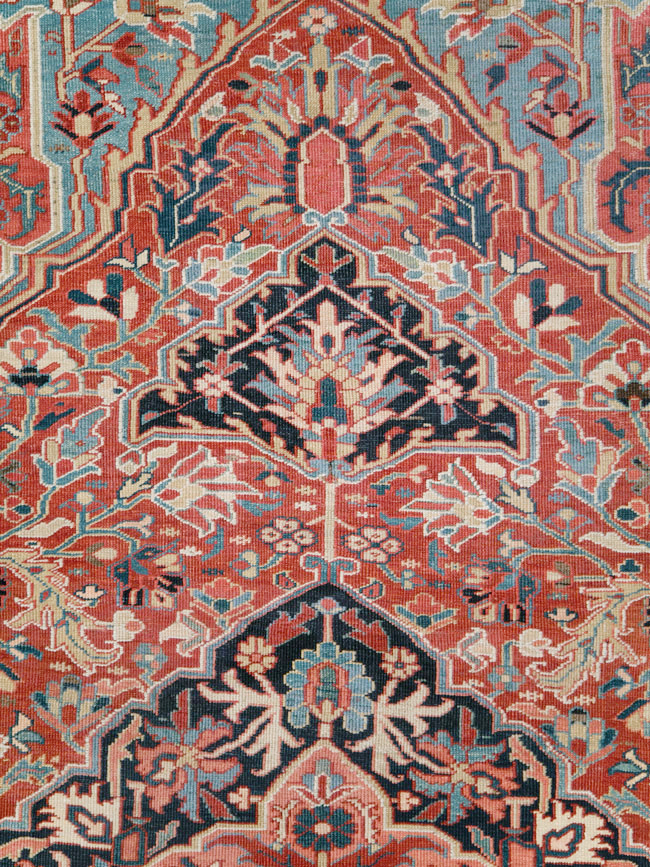 Antique Persian Heriz Carpet, No.29419 - Gsblank