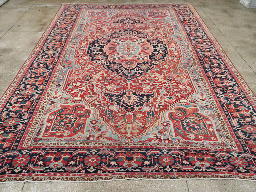 Antique Persian Heriz Carpet, No.29419 - Gsblank