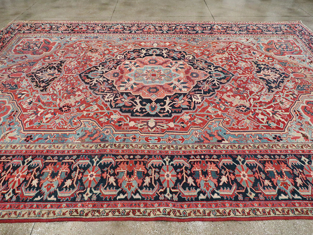 Antique Persian Heriz Carpet, No.29419 - Gsblank