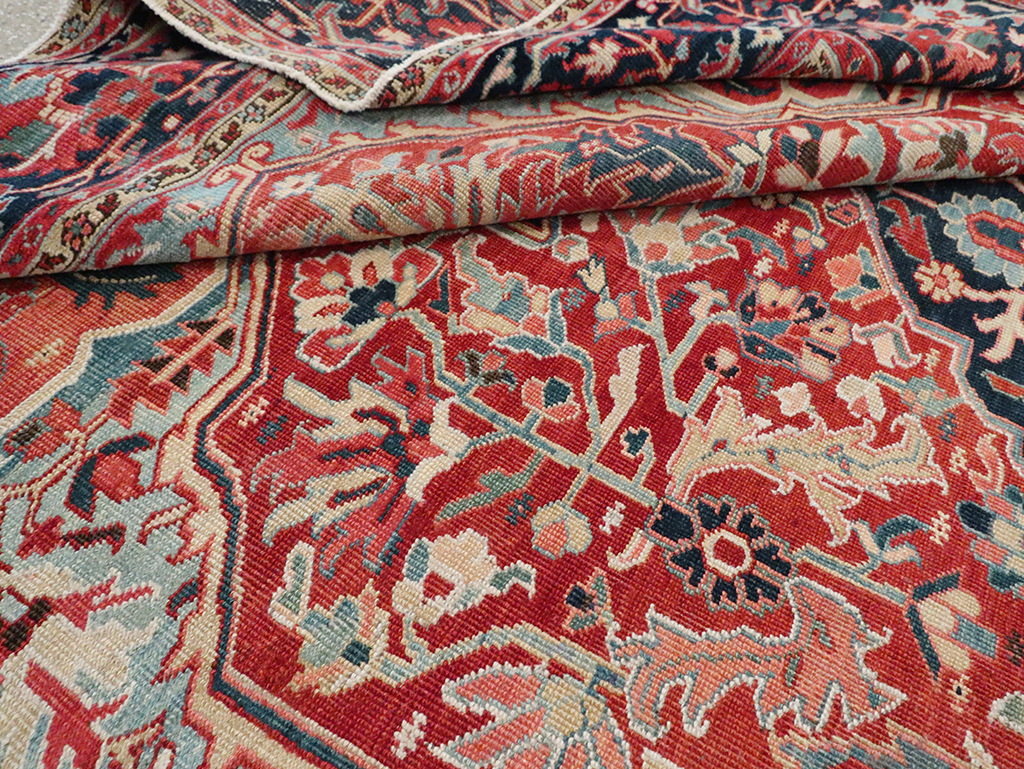 Antique Persian Heriz Carpet, No.29419 - Gsblank