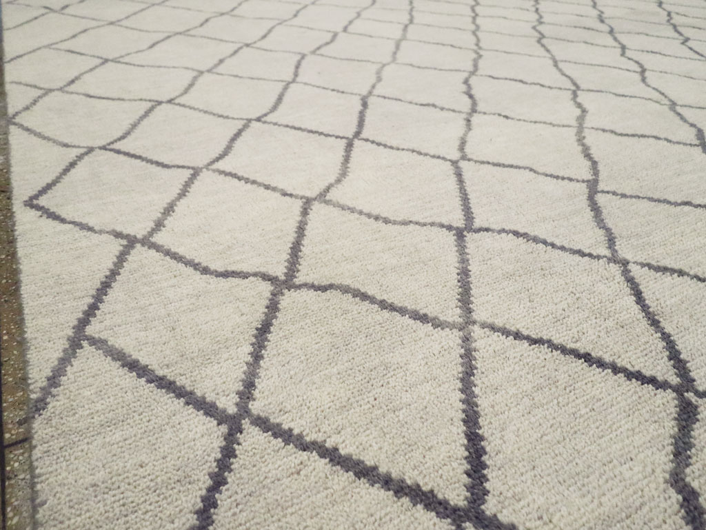 Modern Room Size Moroccan Carpet, No.29439 - Gsblank