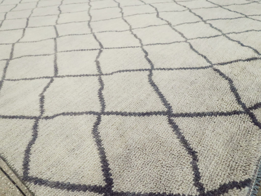 Modern Room Size Moroccan Carpet, No.29439 - Gsblank