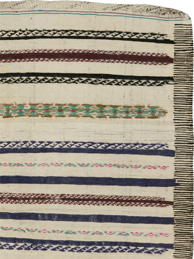 Vintage Persian Kilim, No.29455 - Gsblank