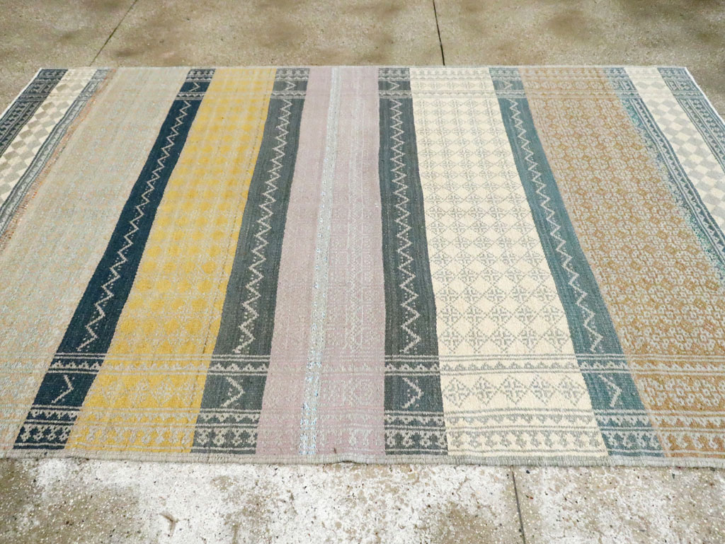 Contemporary Persian Flatweave Kilim Small Room Size Rug, No.29456 - Gsblank