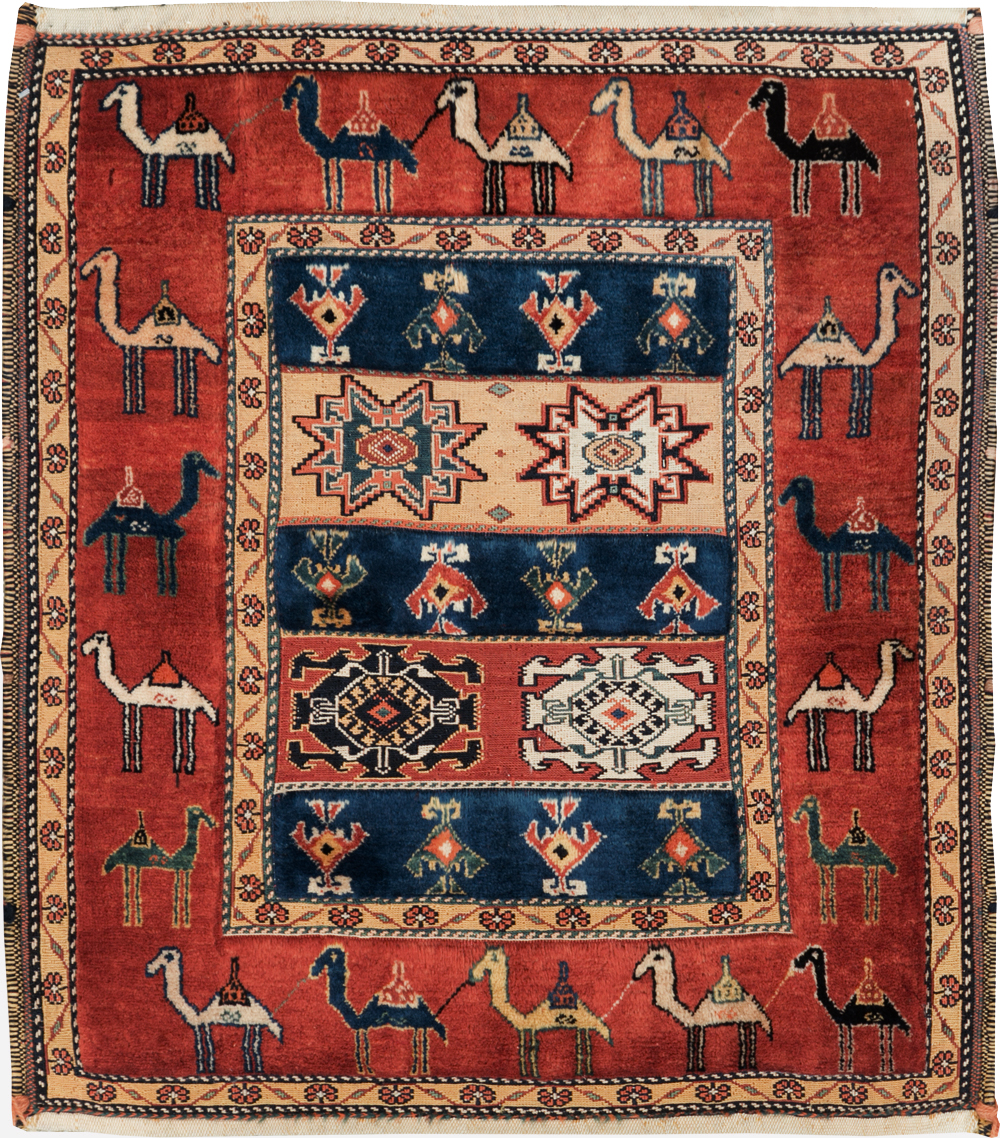 Persian Shiraz Rug, No.29477 - Gsblank