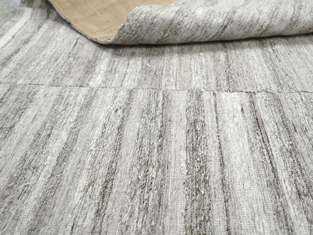 Vintage Turkish Flatweave Kilim Accent Rug, No.29488 - Gsblank