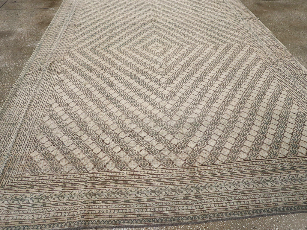 Vintage Central Asia Turkoman Room Size Carpet, No.29493 - Gsblank