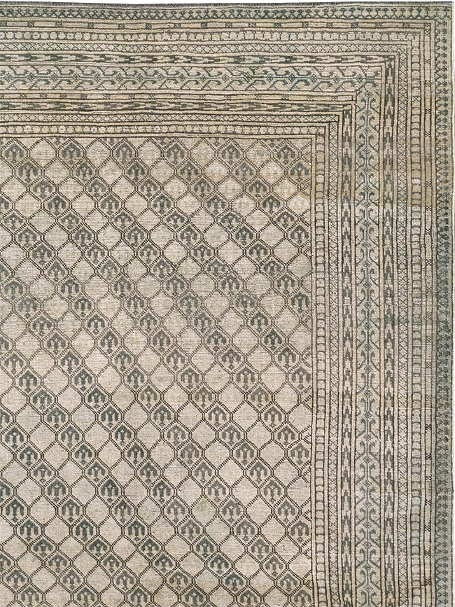 Vintage Central Asia Turkoman Room Size Carpet, No.29493 - Gsblank