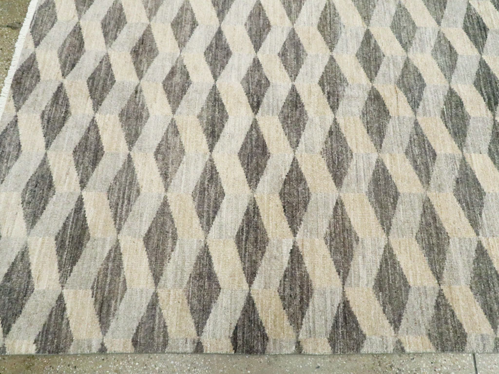 Contemporary Turkish Anatolian Room Size Carpet, No.29541 - Gsblank