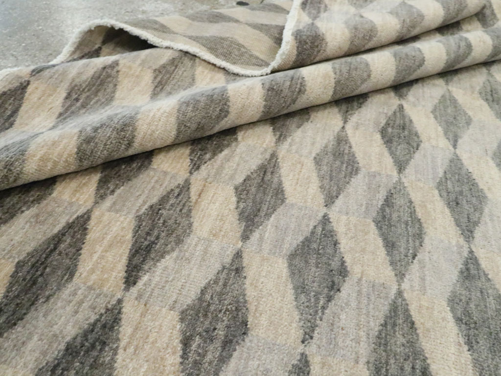 Contemporary Turkish Anatolian Room Size Carpet, No.29541 - Gsblank