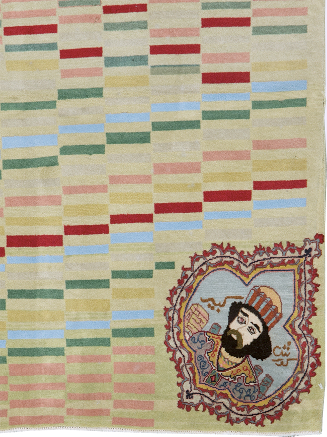 Vintage Persian Pictorial Tabriz Rug, No.29589 - Gsblank