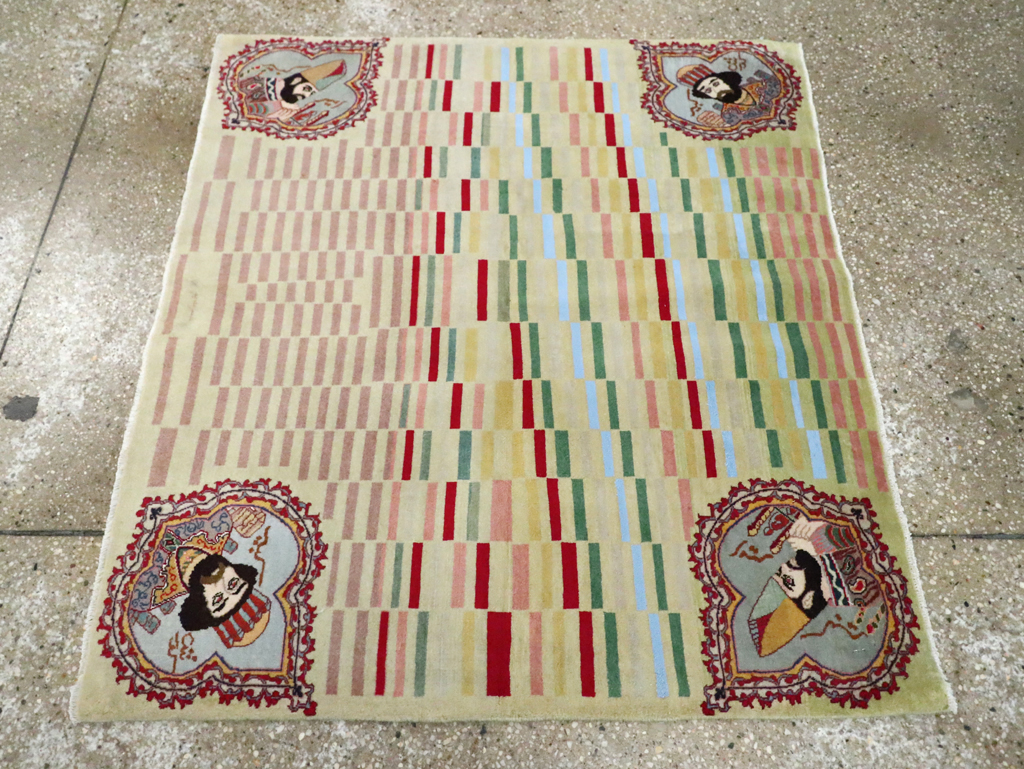 Vintage Persian Pictorial Tabriz Rug, No.29589 - Gsblank