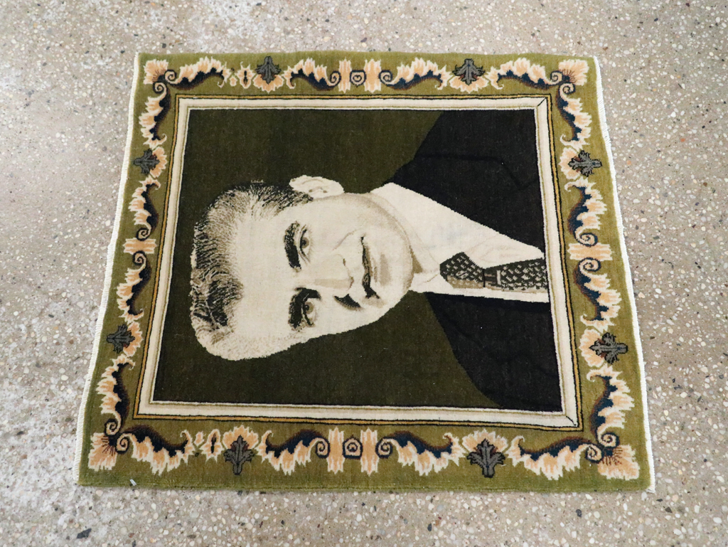 Vintage Persian Pictorial Tabriz Rug, No.29591 - Gsblank