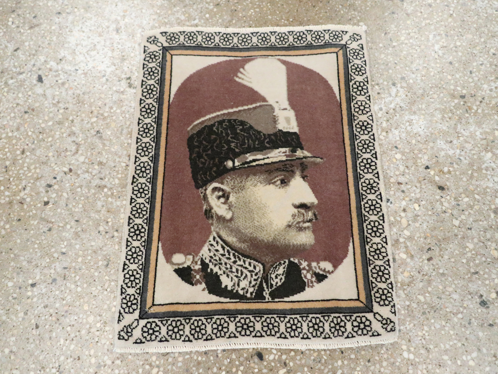 Vintage Persian Tabriz Pictorial Throw Rug, No.29592 - Gsblank