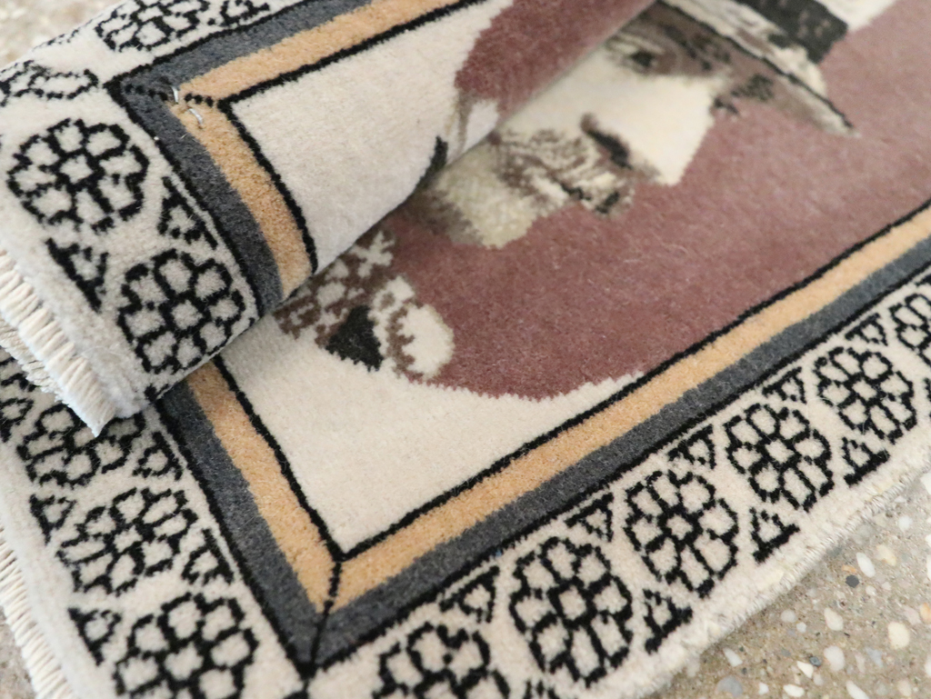 Vintage Persian Tabriz Pictorial Throw Rug, No.29592 - Gsblank