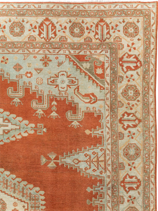Vintage Persian Veece Room Size Carpet, No.29599 - Gsblank