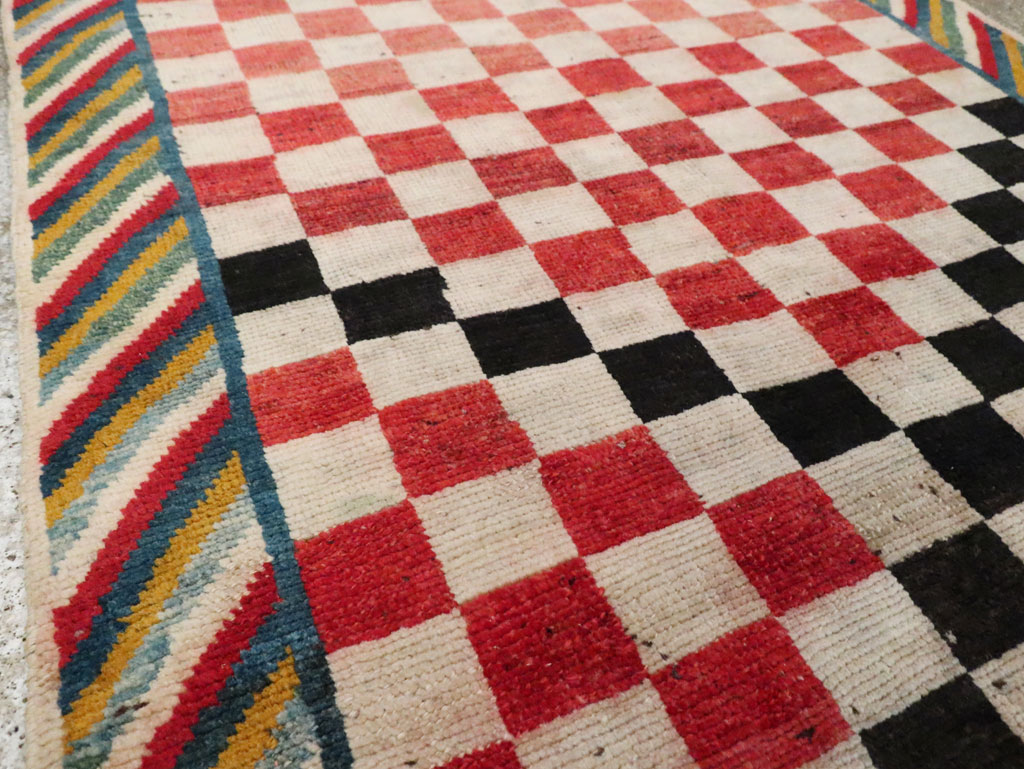 Vintage Persian Gabbeh Accent Rug, No.29601 - Gsblank