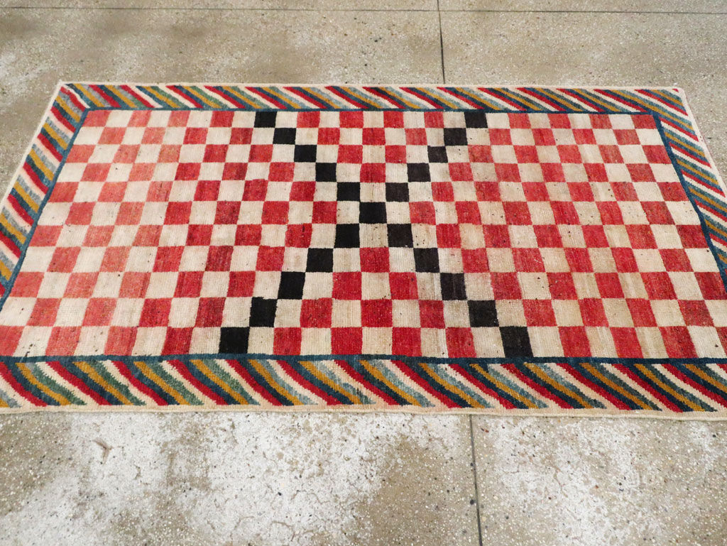 Vintage Persian Gabbeh Accent Rug, No.29601 - Gsblank