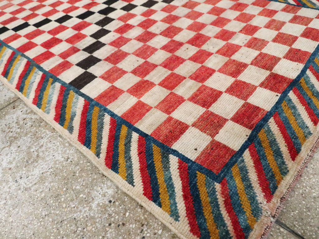 Vintage Persian Gabbeh Accent Rug, No.29601 - Gsblank