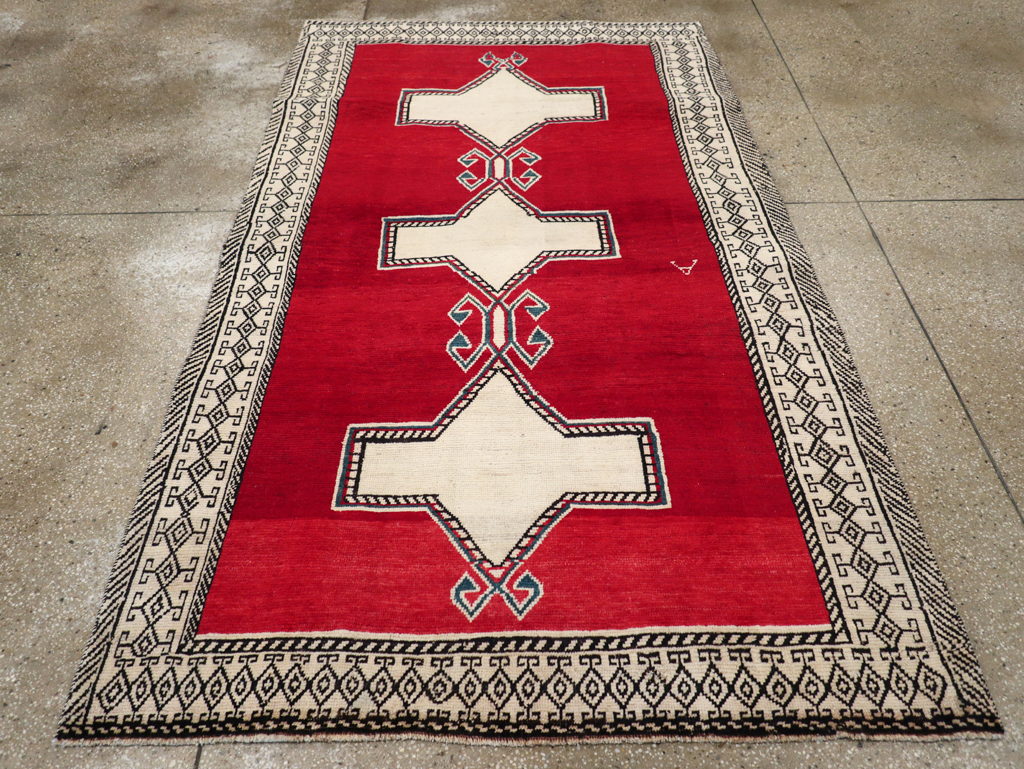 Vintage Persian Gabbeh Accent Rug, No.29603 - Gsblank
