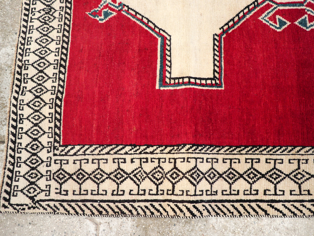 Vintage Persian Gabbeh Accent Rug, No.29603 - Gsblank