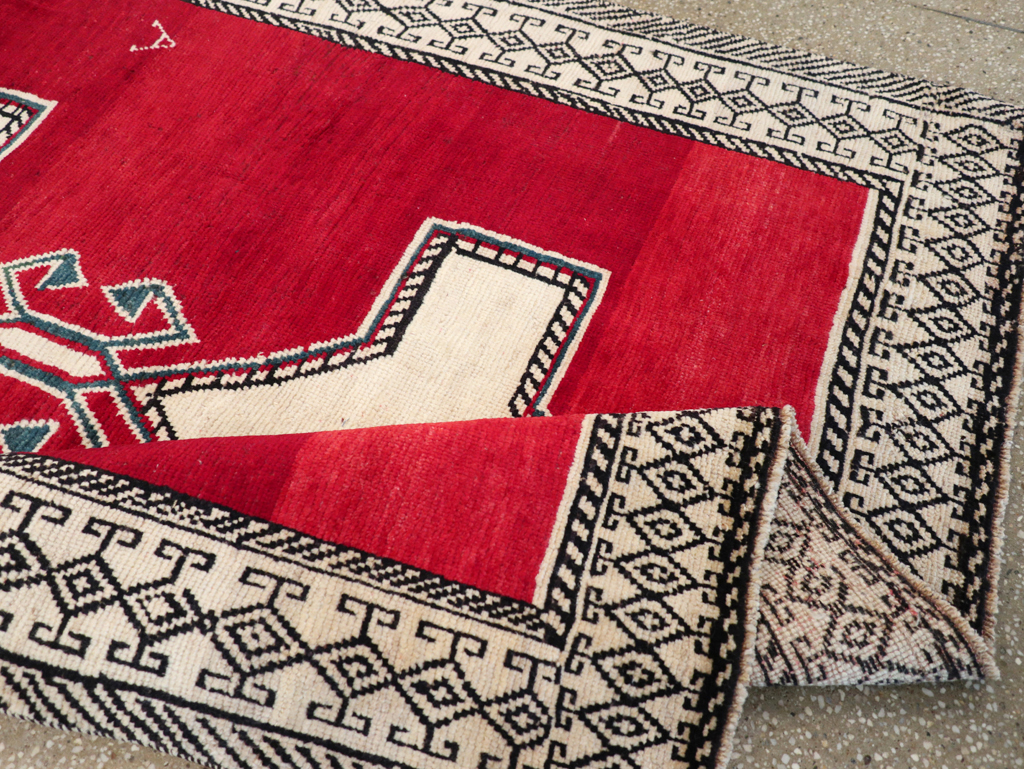 Vintage Persian Gabbeh Accent Rug, No.29603 - Gsblank