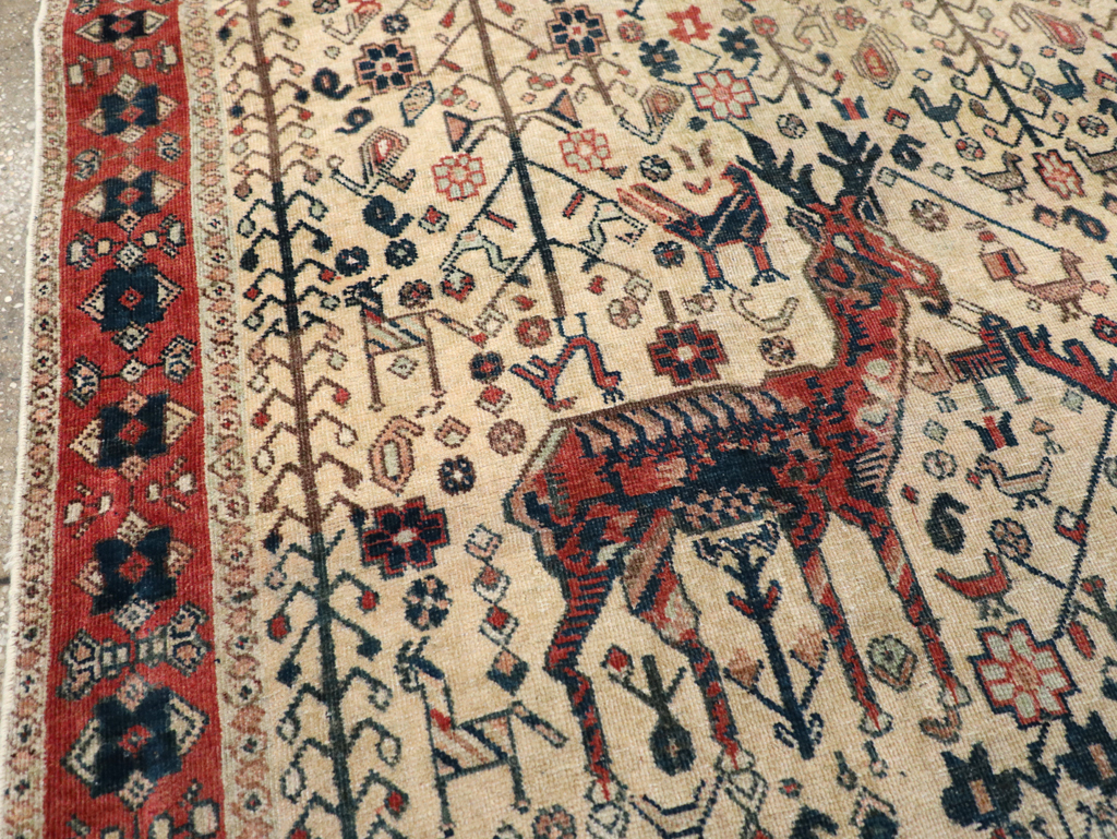 Vintage Persian Qashqai Pictorial Accent Rug, No.29608 - Gsblank