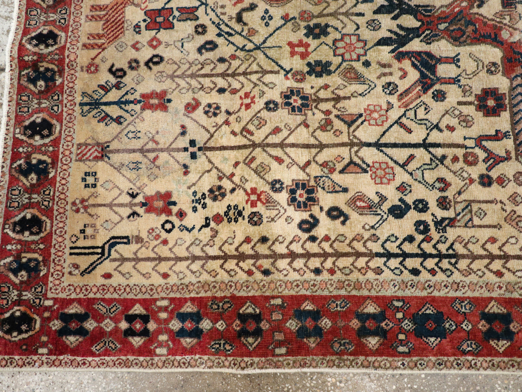 Vintage Persian Qashqai Pictorial Accent Rug, No.29608 - Gsblank