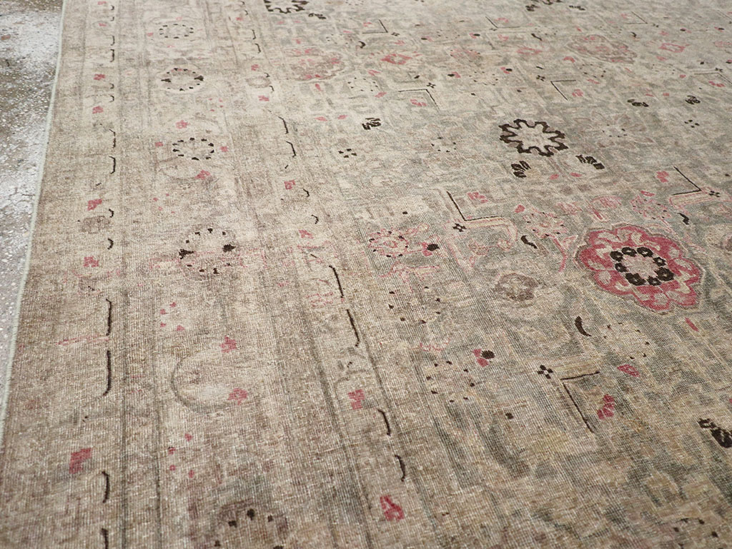 Antique Persian Tabriz Accent Carpet, No.29611 - Gsblank