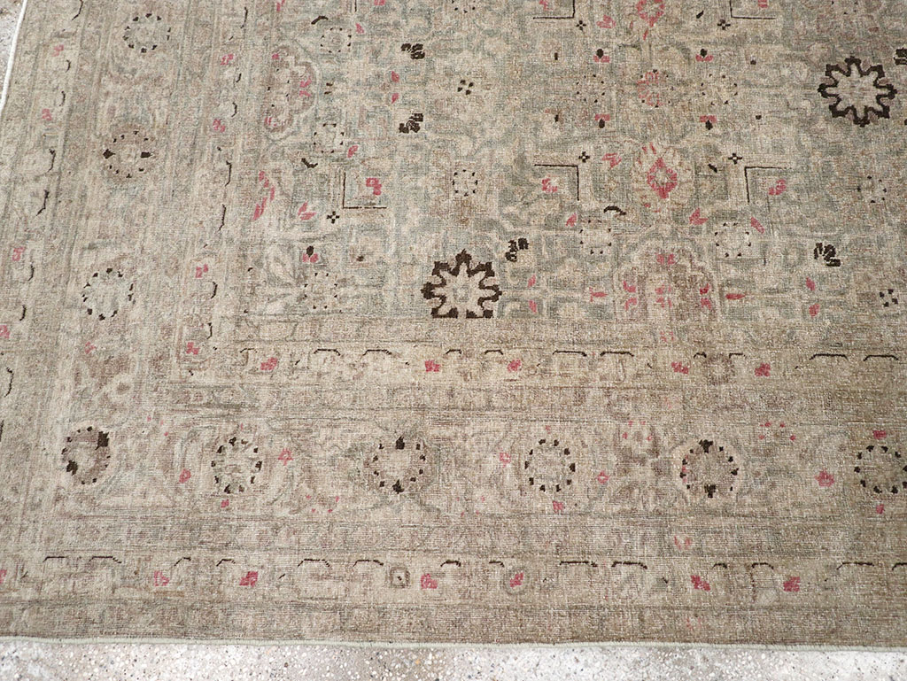 Antique Persian Tabriz Accent Carpet, No.29611 - Gsblank