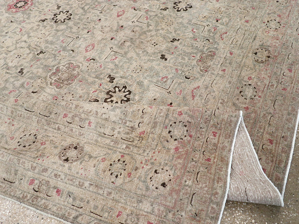 Antique Persian Tabriz Accent Carpet, No.29611 - Gsblank